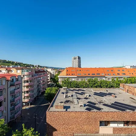 Urban White Oasis In Centre Apartman