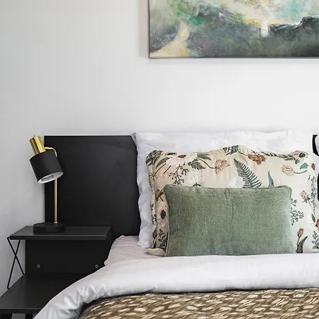 Urban White Oasis In Centre * Братислава