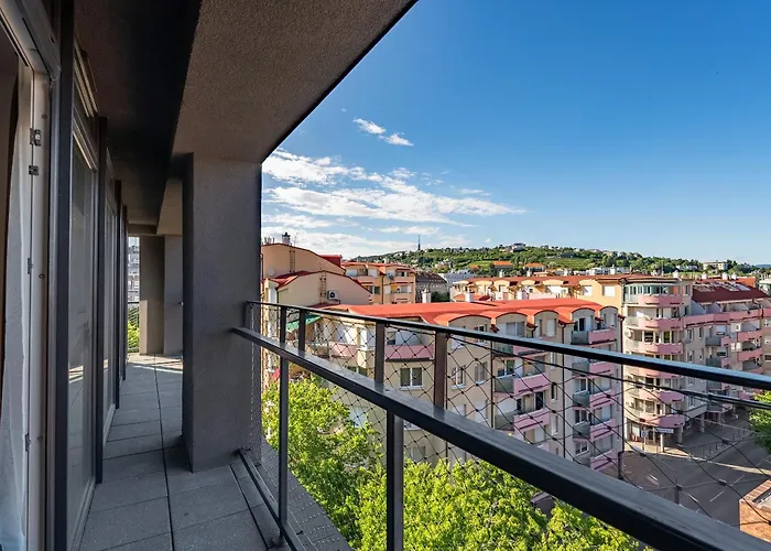 Urban White Oasis In Centre Apartment *